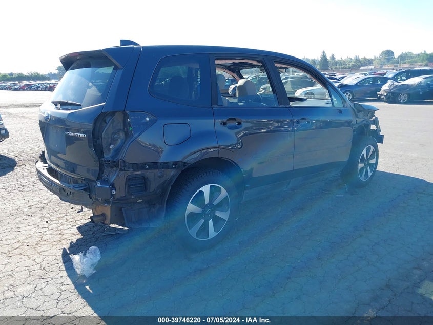 2018 SUBARU FORESTER 2.5I PREMIUM - JF2SJAGC8JH499825