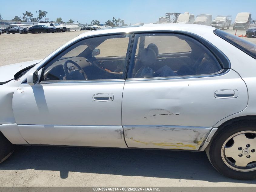 1996 Lexus Es 300 VIN: JT8BF12GXT0171042 Lot: 39746314