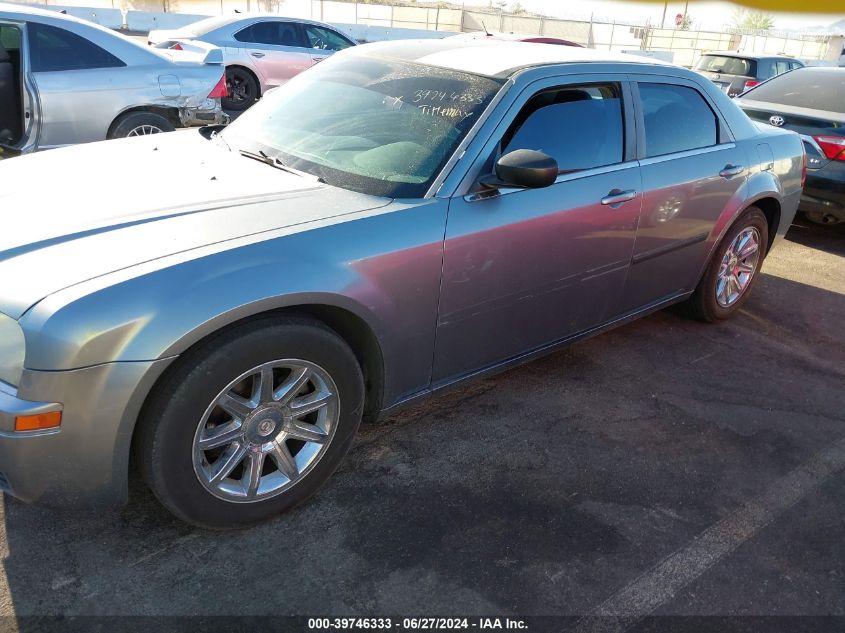 2007 Chrysler 300 VIN: 2C3KA43RX7H716230 Lot: 39746333