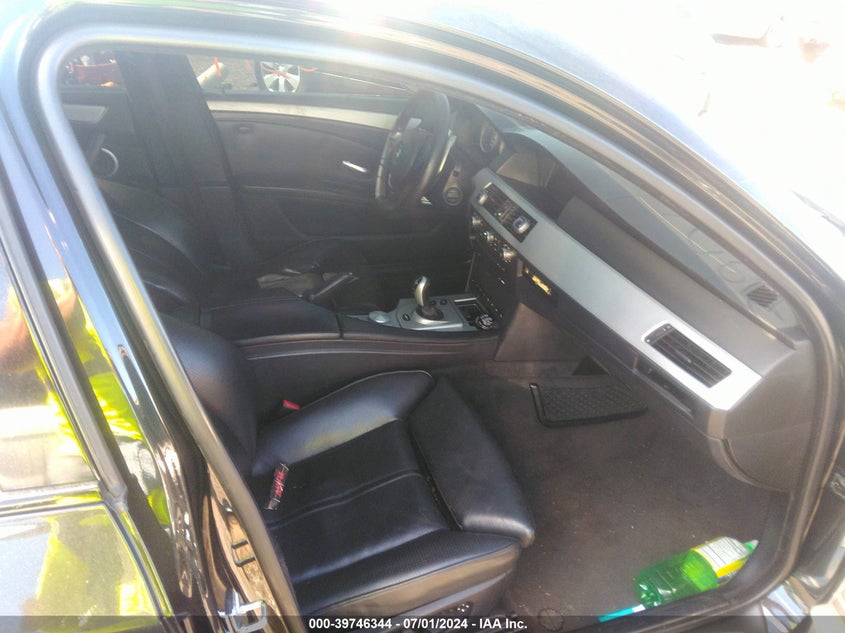 2006 BMW M5 VIN: WBSNB93526CX06432 Lot: 39746344