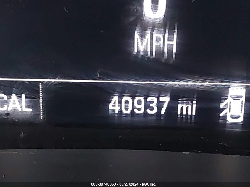 2018 Chevrolet Equinox Lt VIN: 2GNAXJEV2J6190412 Lot: 39746360