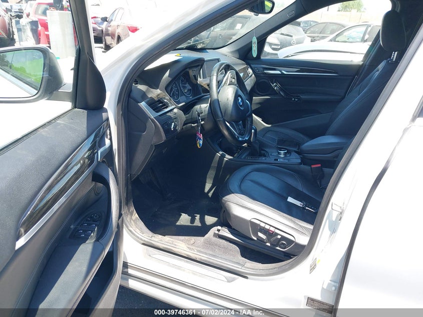 VIN WBXHT3Z37H4A57959 2017 BMW X1 XDRIVE28I
