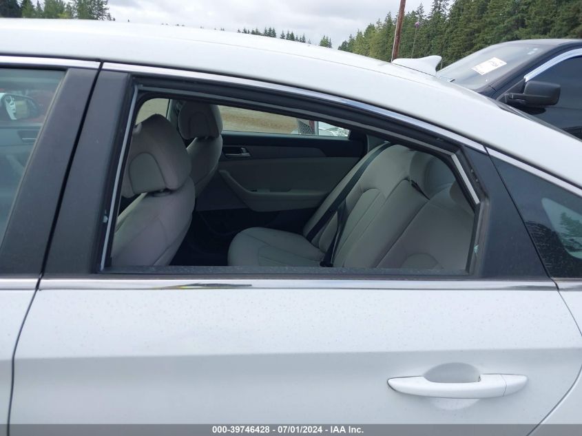 2017 Hyundai Sonata VIN: 5NPE24AFXHH451798 Lot: 39746428