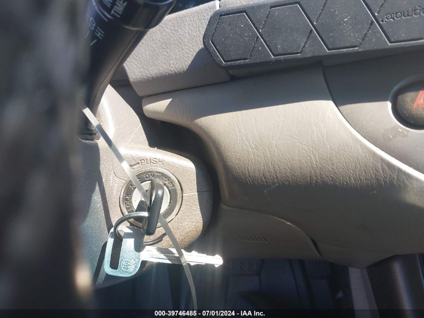 2004 Toyota Camry Le VIN: 4T1BE32K04U325994 Lot: 39746485