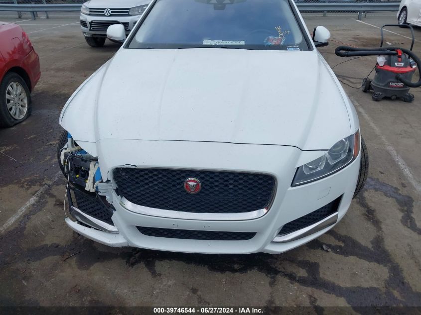 2017 Jaguar Xf 35T Premium VIN: SAJBJ4BV8HCY44921 Lot: 39746544