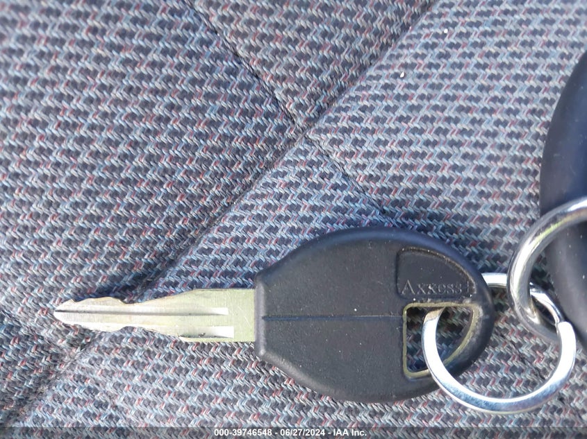 1995 Nissan Pathfinder Le/Se/Xe VIN: JN8HD17Y6SW010366 Lot: 39746548