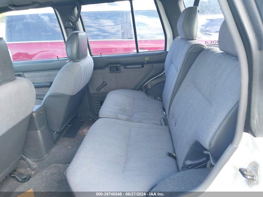 1995 Nissan Pathfinder Le/Se/Xe VIN: JN8HD17Y6SW010366 Lot: 39746548