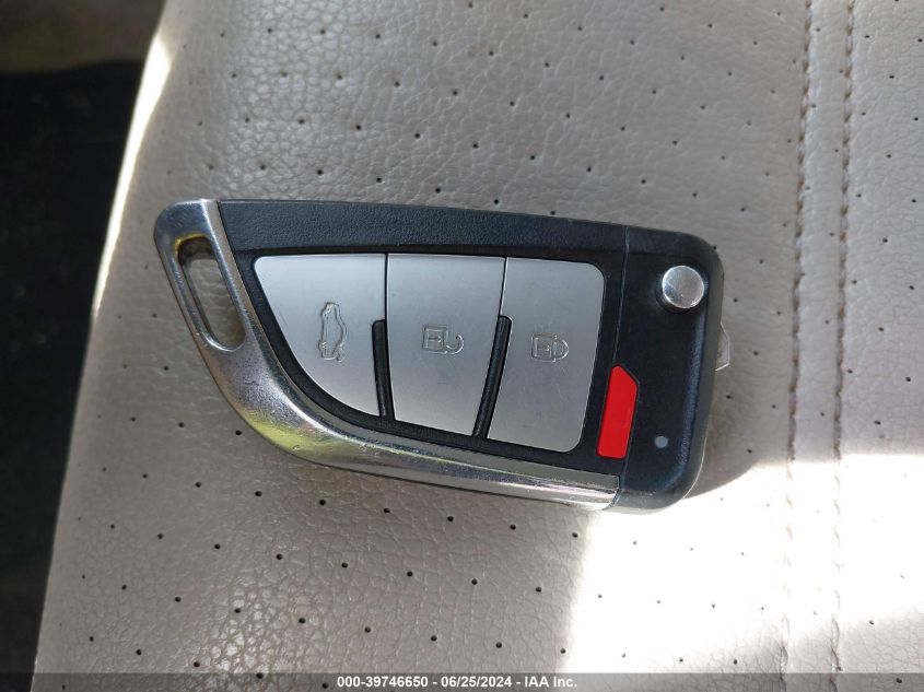 2015 Volkswagen Passat 1.8T Limited Edition VIN: 1VWAT7A37FC118029 Lot: 39746650