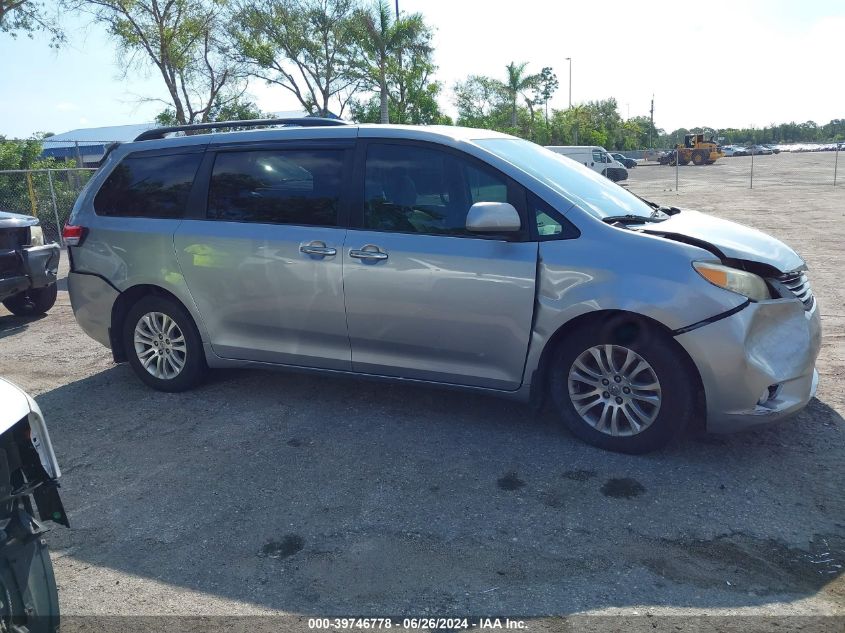 5TDYK3DCXCS184318 2012 Toyota Sienna Xle V6 8 Passenger