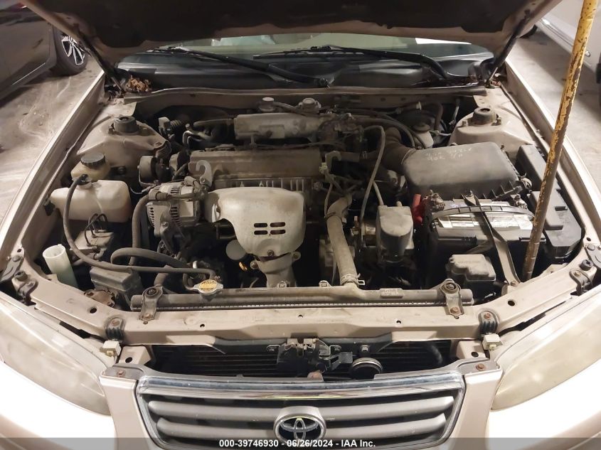 2000 Toyota Camry Le VIN: JT2BG22K1Y0506360 Lot: 39746930