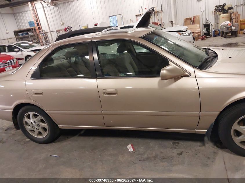 2000 Toyota Camry Le VIN: JT2BG22K1Y0506360 Lot: 39746930