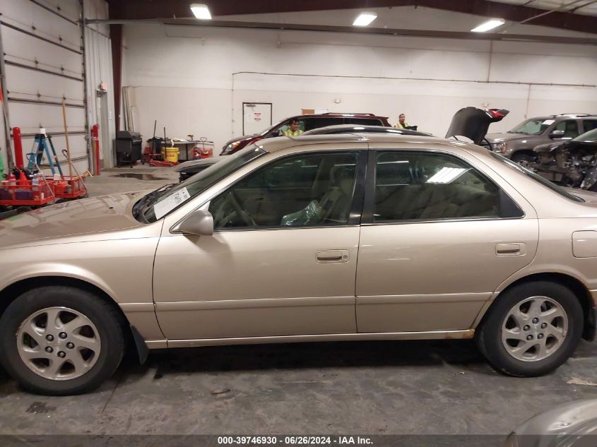 2000 Toyota Camry Le VIN: JT2BG22K1Y0506360 Lot: 39746930