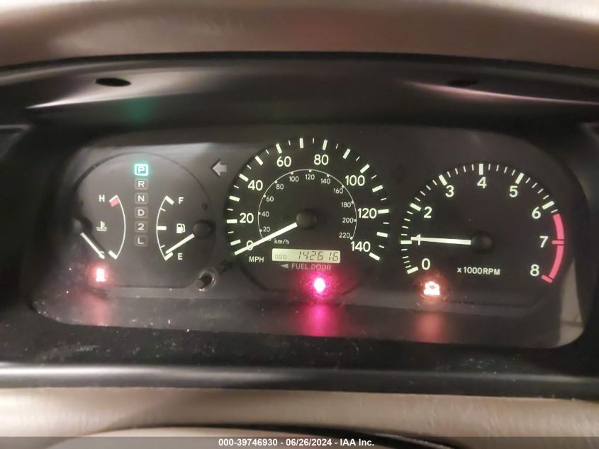 2000 Toyota Camry Le VIN: JT2BG22K1Y0506360 Lot: 39746930