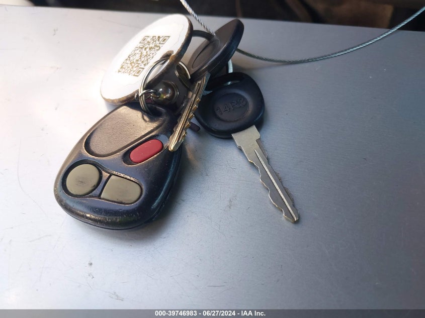 2002 Chevrolet Suburban 1500 Ls VIN: 3GNEC16T72G190440 Lot: 39746983