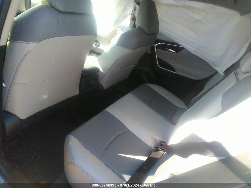 VIN JTMC1RFV0KD514640 2019 TOYOTA RAV4 XLE PREMIUM
