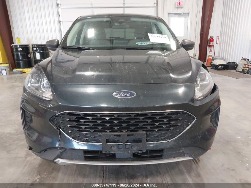 2022 Ford Escape Se VIN: 1FMCU9G65NUB13924 Lot: 39747119