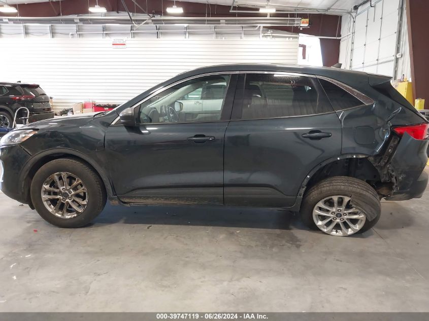 2022 Ford Escape Se VIN: 1FMCU9G65NUB13924 Lot: 39747119