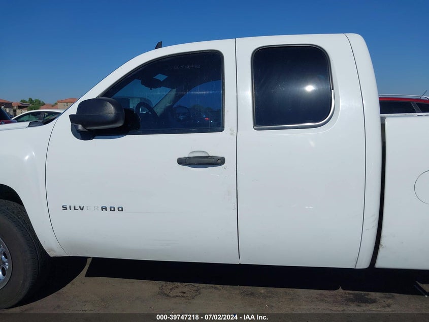 2010 Chevrolet Silverado 1500 Work Truck VIN: 1GCSCPEX7AZ246264 Lot: 39747218