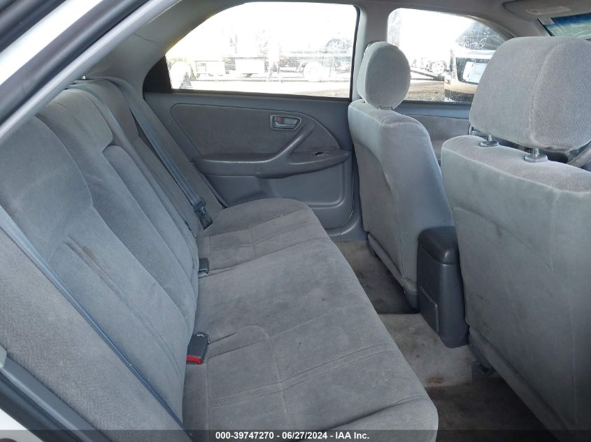 2000 Toyota Camry Ce/Le/Xle VIN: 4T1BG22K5YU739654 Lot: 39747270