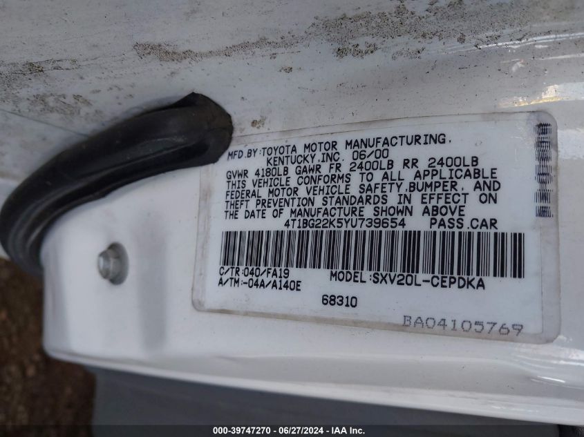 2000 Toyota Camry Ce/Le/Xle VIN: 4T1BG22K5YU739654 Lot: 39747270