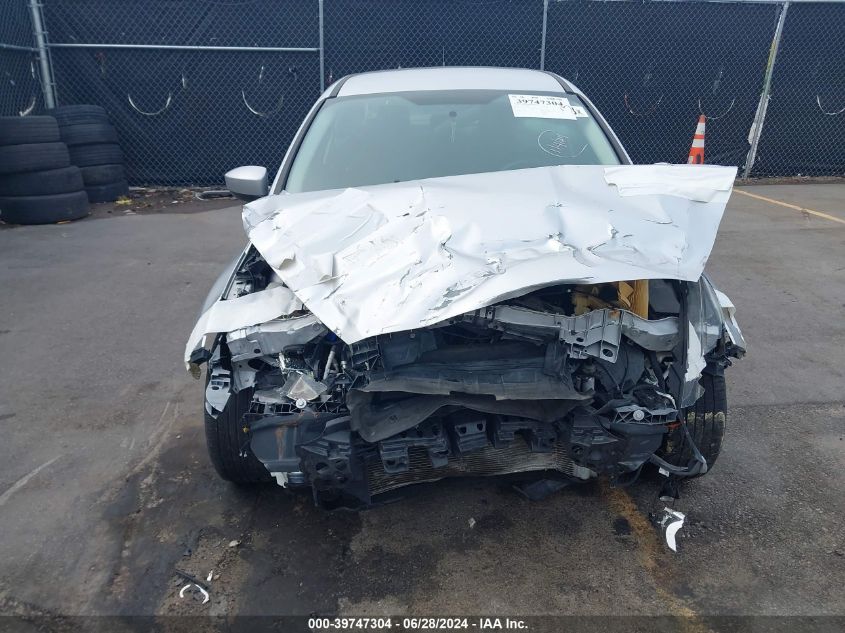 1FADP3F2XJL231548 2018 Ford Focus Se