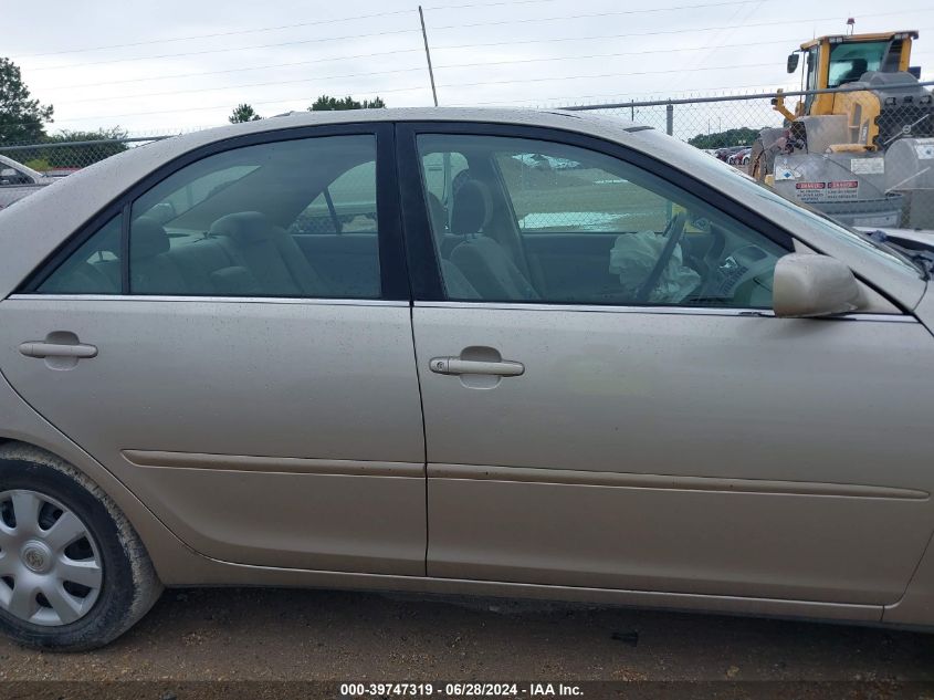 2004 Toyota Camry Le/Xle/Se VIN: 4T1BE32K74U926612 Lot: 39747319