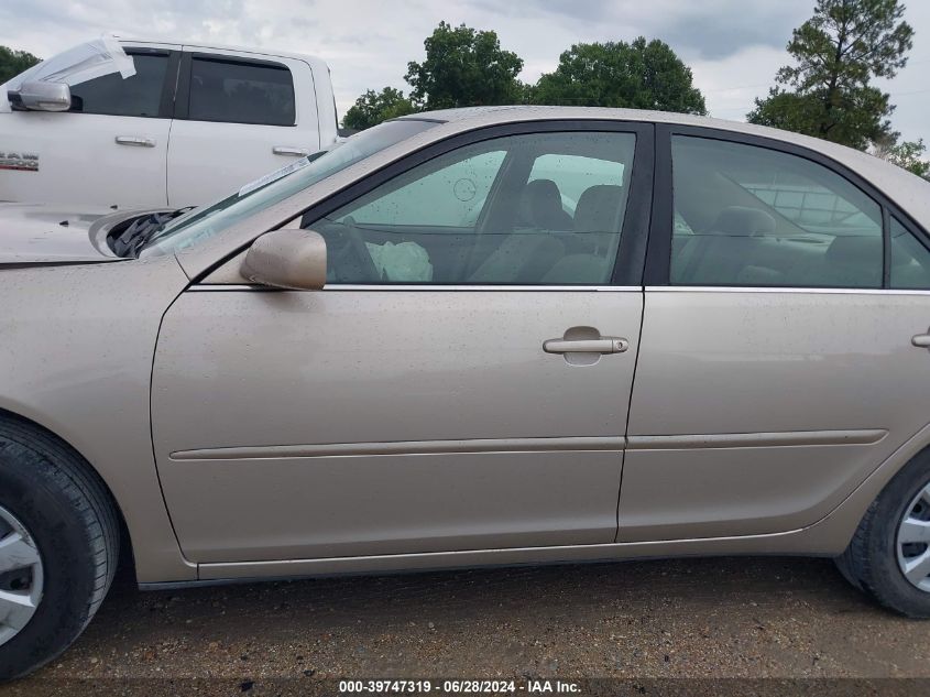 2004 Toyota Camry Le/Xle/Se VIN: 4T1BE32K74U926612 Lot: 39747319