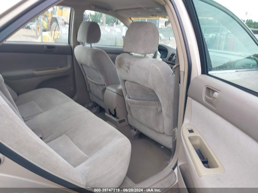 2004 Toyota Camry Le/Xle/Se VIN: 4T1BE32K74U926612 Lot: 39747319