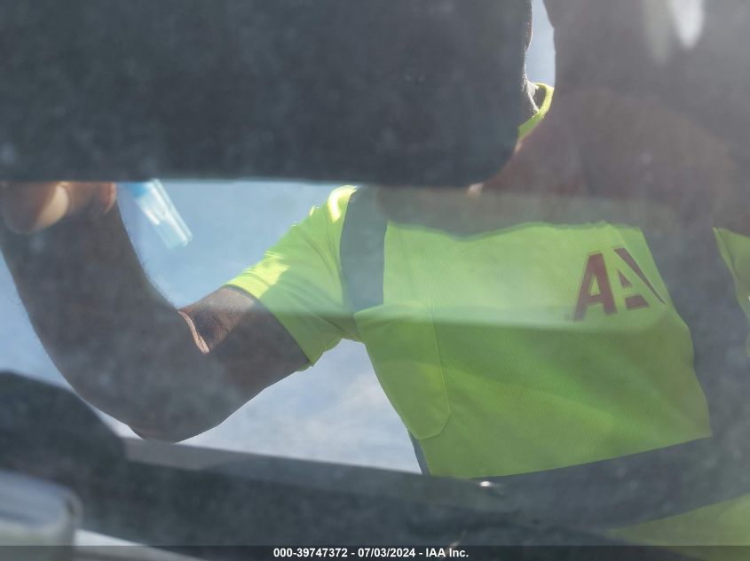 2012 Ford Fusion Hybrid VIN: 3FADP0L38CR225750 Lot: 39747372