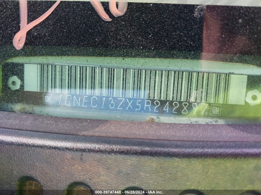 2005 Chevrolet Tahoe Z71 VIN: 1GNEC13ZX5R242897 Lot: 39747448