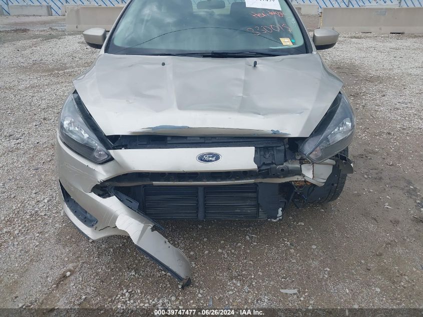 1FADP3K22JL330015 2018 Ford Focus Se