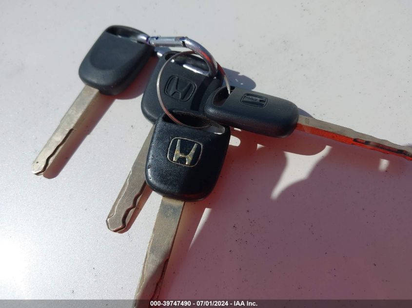 2003 Honda Cr-V Lx VIN: JHLRD68453C017520 Lot: 39747490