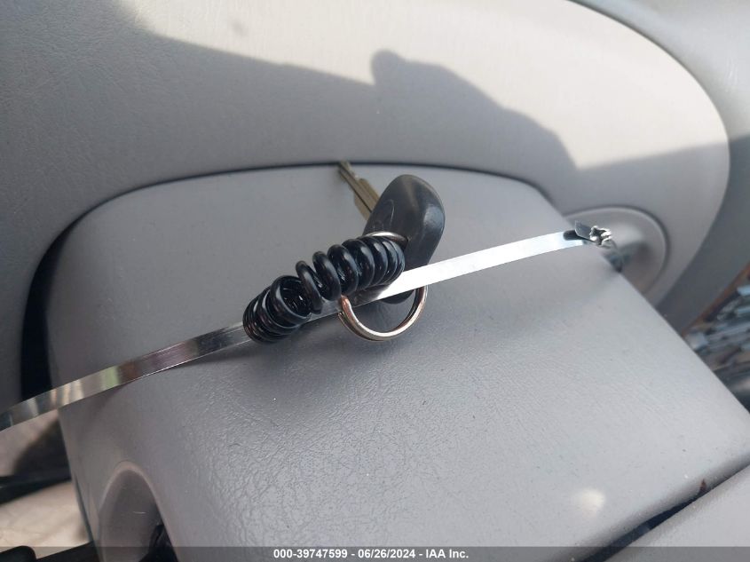 2000 Toyota Avalon Xls VIN: 4T1BF28B8YU048869 Lot: 39747599