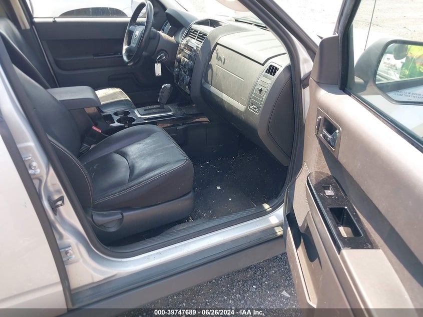 2011 Mazda Tribute I Grand Touring VIN: 4F2CY9C72BKM03035 Lot: 39747689