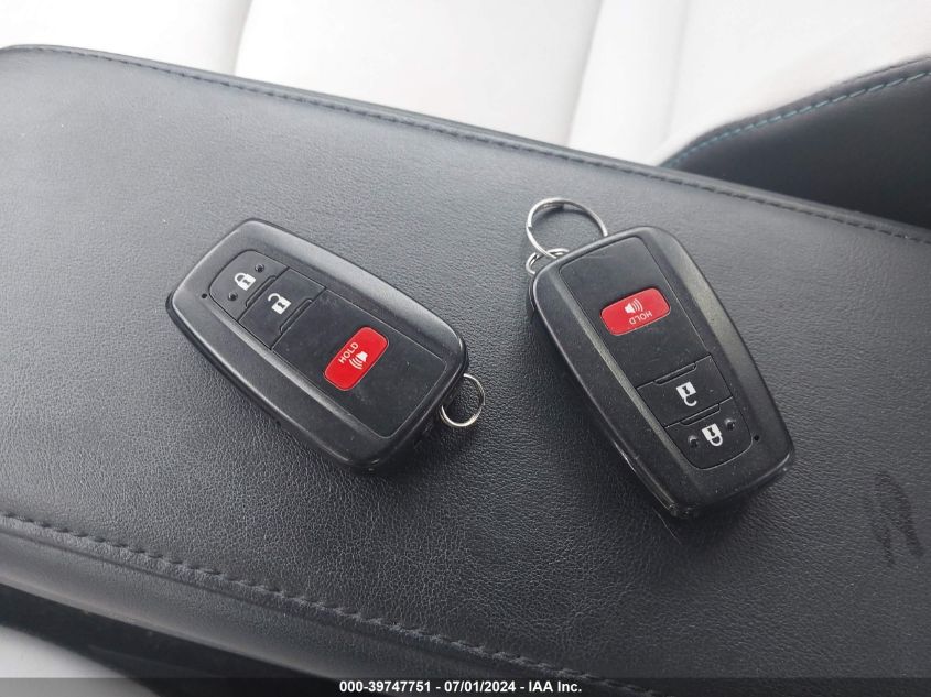 2019 Toyota Prius Xle VIN: JTDKARFUXK3076430 Lot: 39747751