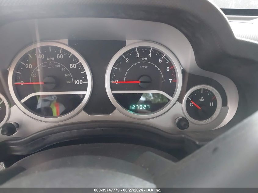 2007 Jeep Wrangler Sahara VIN: 1J8FA54107L217413 Lot: 39747779