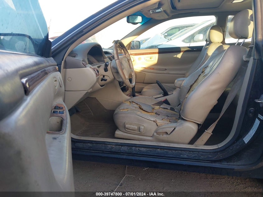 2001 Toyota Camry Solara Sle V6 VIN: 2T1CF22P41C502728 Lot: 39747800