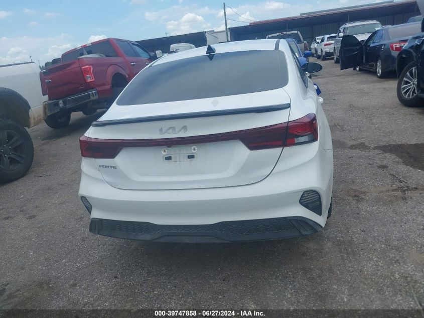 3KPF24AD8RE759304 2024 KIA FORTE - Image 16