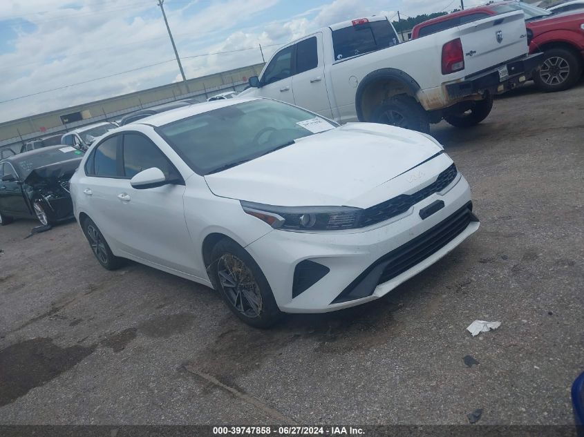 3KPF24AD8RE759304 2024 KIA FORTE - Image 1