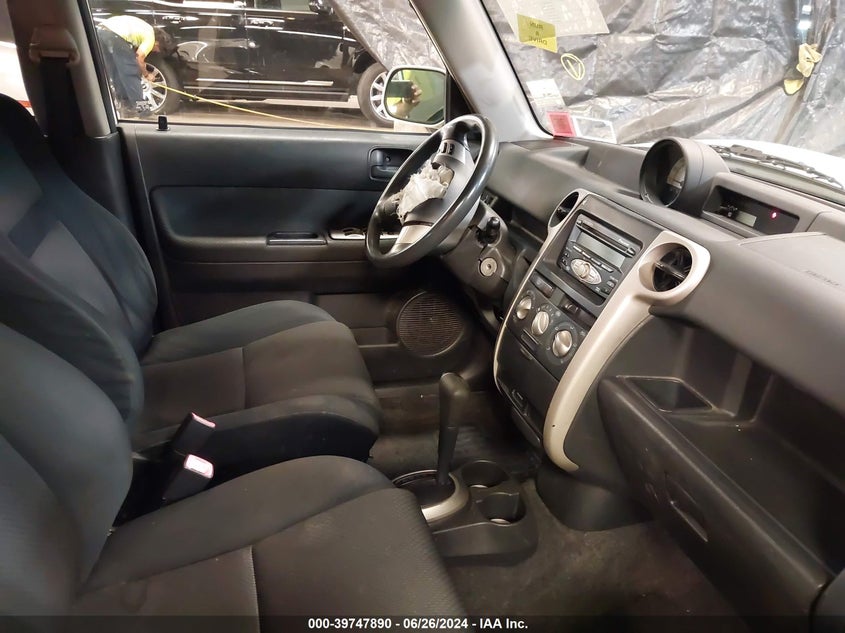 2006 Scion Xb VIN: JTLKT324164085874 Lot: 39747890