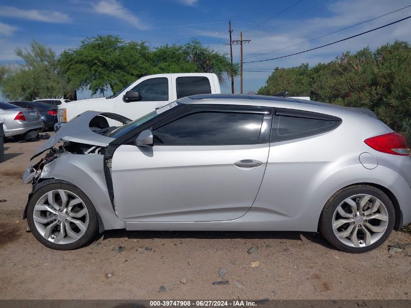 2013 Hyundai Veloster Base W/Black VIN: KMHTC6AD8DU157004 Lot: 39747908