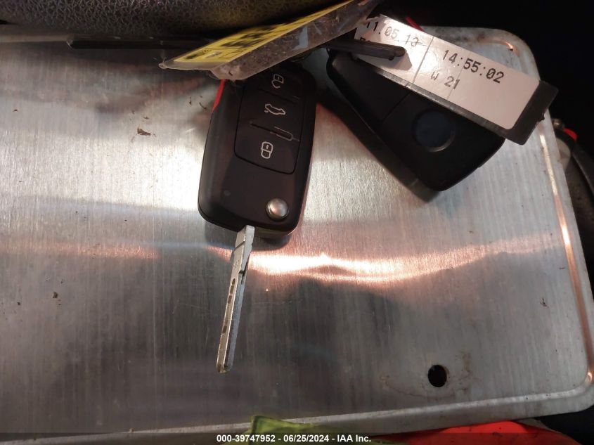 2013 Volkswagen Passat 2.5L Wolfsburg Edition VIN: 1VWAH7A39DC144842 Lot: 39747952