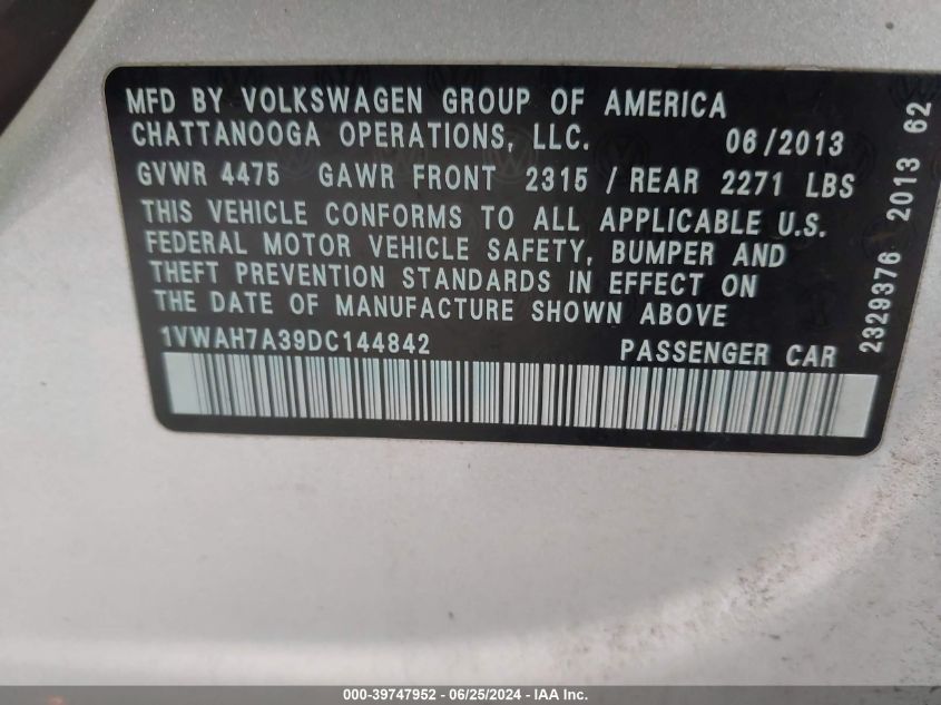 2013 Volkswagen Passat 2.5L Wolfsburg Edition VIN: 1VWAH7A39DC144842 Lot: 39747952
