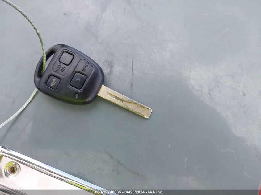 2003 Lexus Es 300 VIN: JTHBF30GX30130277 Lot: 39748035