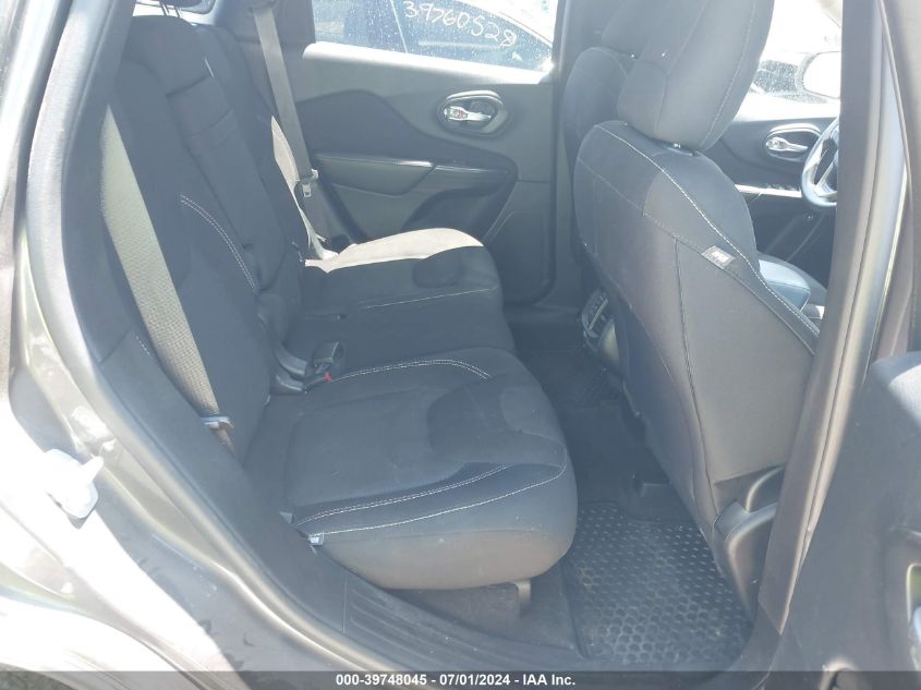 2016 Jeep Cherokee Latitude VIN: 1C4PJMCS5GW372277 Lot: 39748045