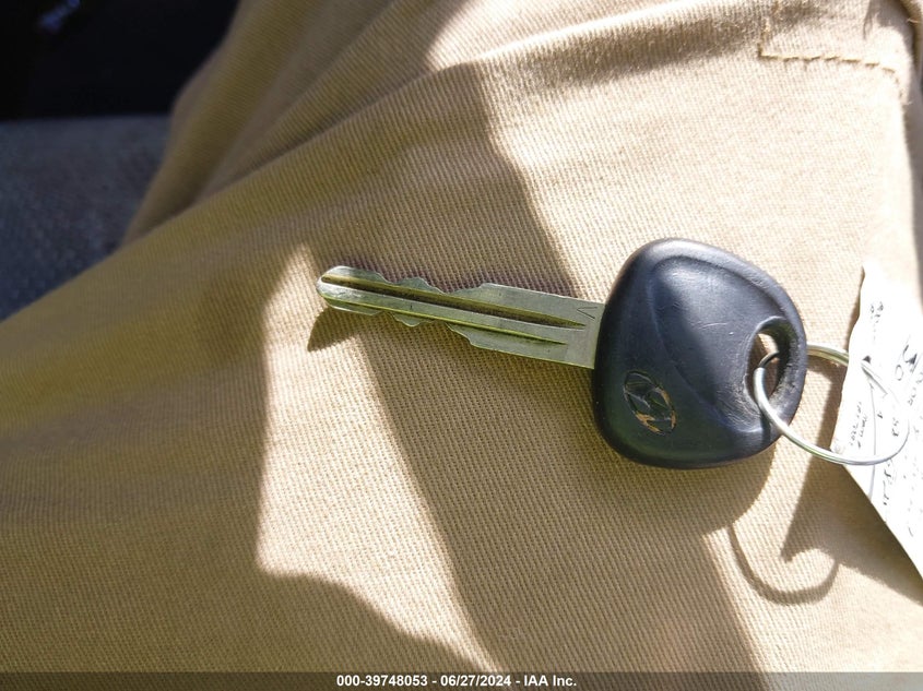 2009 Hyundai Accent Gls VIN: KMHCN46C59U332072 Lot: 39748053