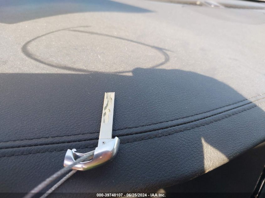 2017 Cadillac Xt5 Luxury VIN: 1GYKNBRS2HZ174325 Lot: 39748107