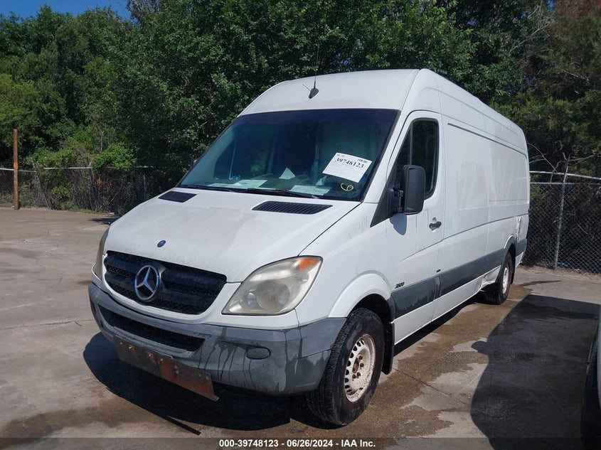 2011 Mercedes-Benz Sprinter 2500 High Roof VIN: WD3PE8CB8B5569271 Lot: 39748123