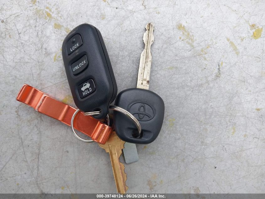 2005 Toyota Camry Le/Xle/Se VIN: 4T1BF30K85U590373 Lot: 39748124