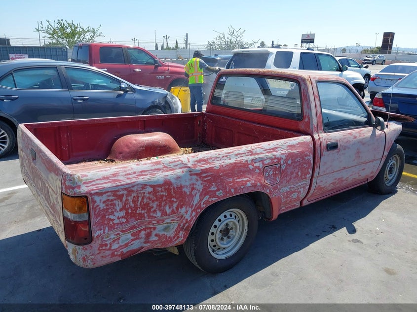 1992 Toyota Pickup 1/2 Ton Short Whlbase Stb VIN: 4TARN81A3NZ034382 Lot: 39748133